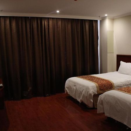 Greentree Inn Shenyang Shengjing Hospital Shenyang Liaol Road Business Hotel エクステリア 写真